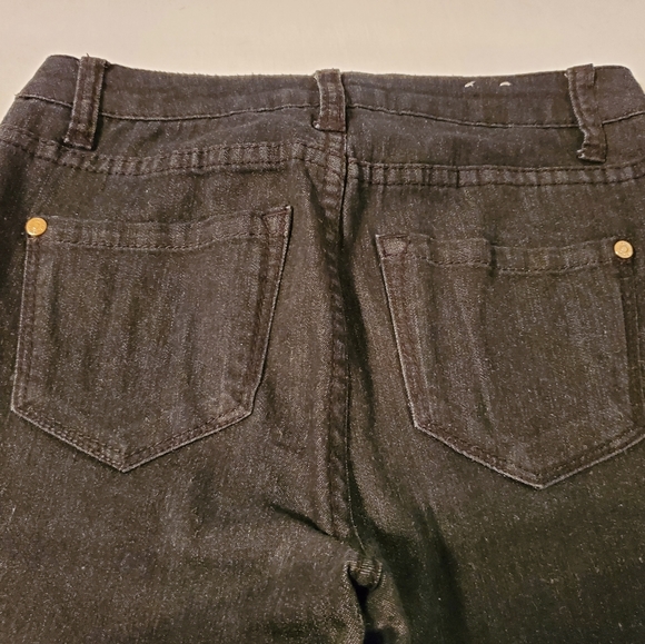 Selling Women's Black Skinny Jeans - Picture 6 of 10